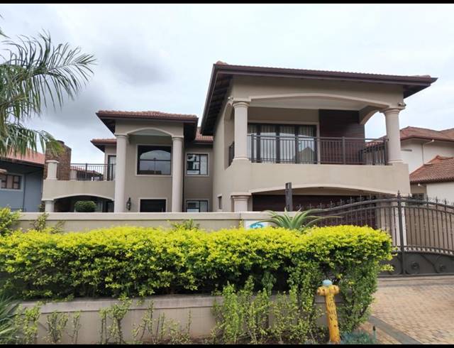 4 BEDROOM HOUSE FOR SALE IN IZINGA PARK